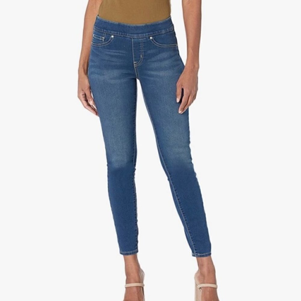 LEVI Strauss & Co. Gold Label Women’s Totally Shaping Pull-on Skinny Jeans - Picture 2 of 9